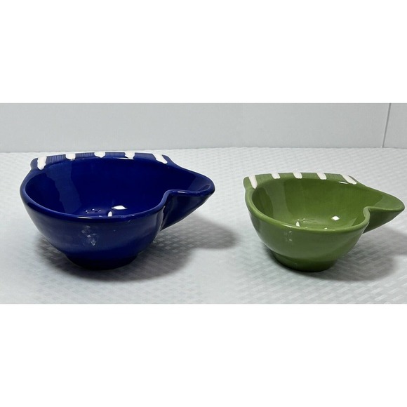 2 Vintage BW Boston Warehouse Christmas Mitten Nesting Serving BOWLS - Picture 4 of 13